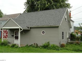 512 N Uhrich St, Uhrichsville, OH