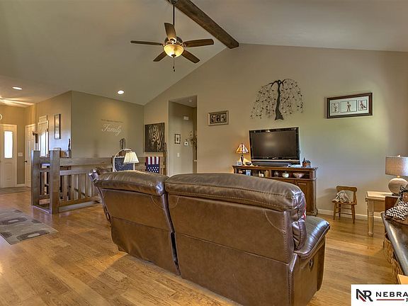 3rd image of 1079 Prairie Hill Cir