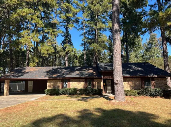 1011 Windy Dr, Pineville, LA 71360