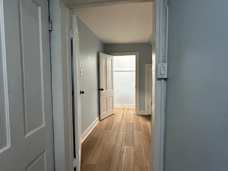 1638 Sanderson Ave — Photo 60