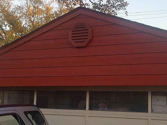 2nd image of 305 Middle Dr