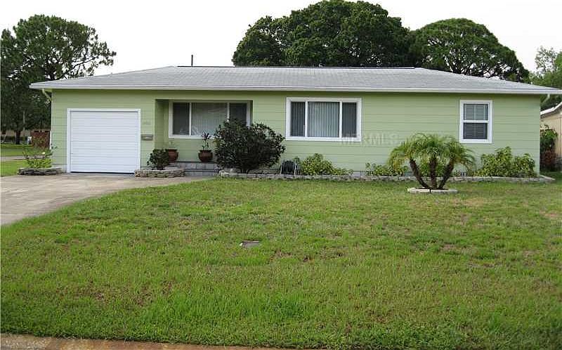 1st image of 855 75th Ave N