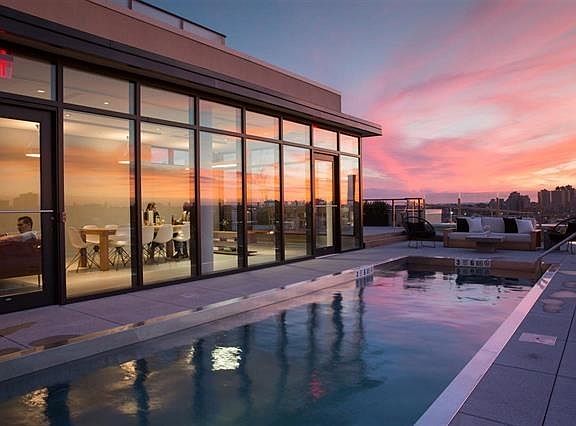5th image of 160 1st St APT 307