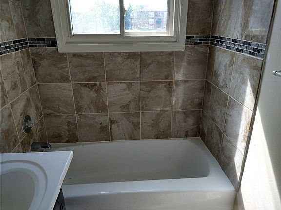 3rd image of 2309 Fairland Dr APT 6