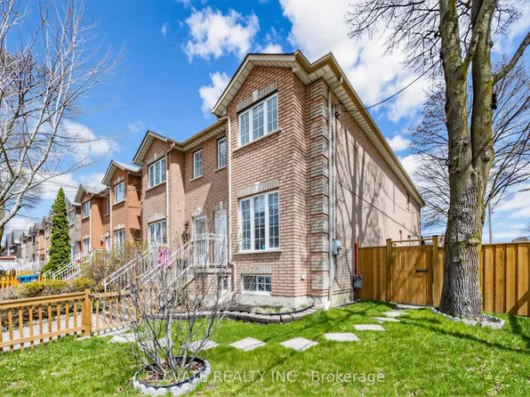 1 Mulock Ave, Toronto, ON M6N 3C3