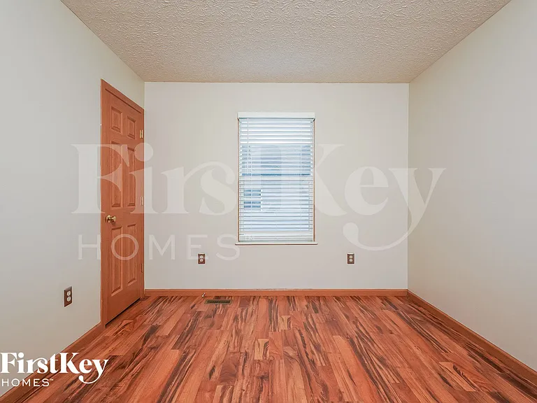 426 Flat River St — Photo 12