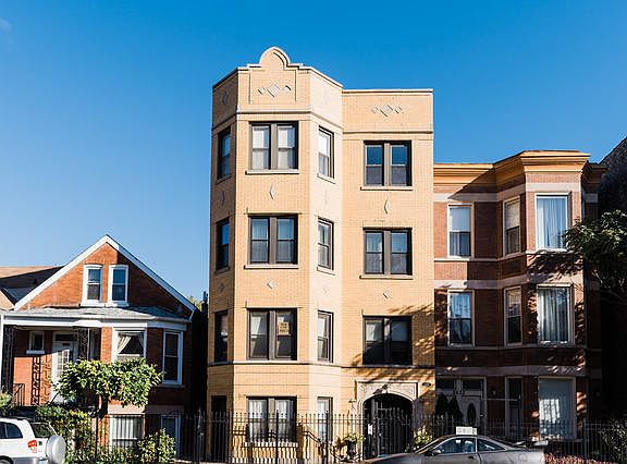 2nd image of 2634 W Augusta Blvd APT 1