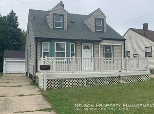 16197 Forest Ave, Eastpointe, MI 48021