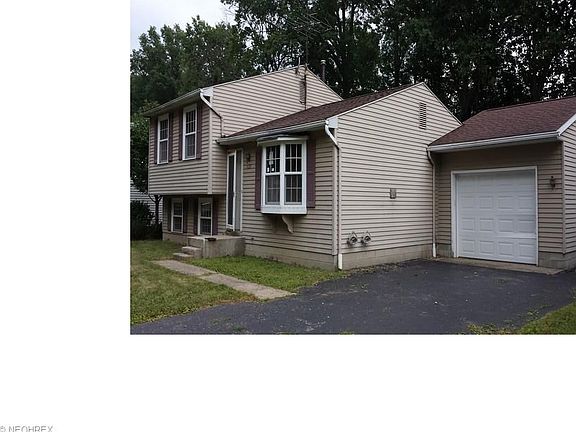 2nd image of 1225 Shadowlawn Dr
