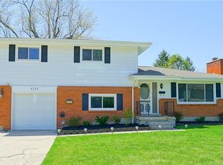 1211 Kevin Dr, Fairborn, OH 45324