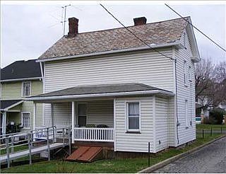 2nd image of 331 Mercer St
