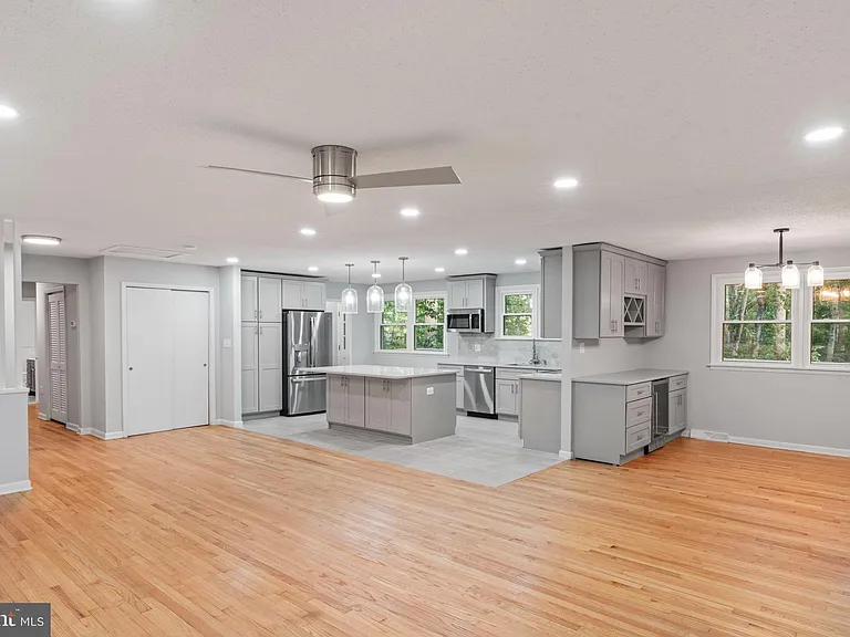 270 Olde Concord Rd — Photo 3