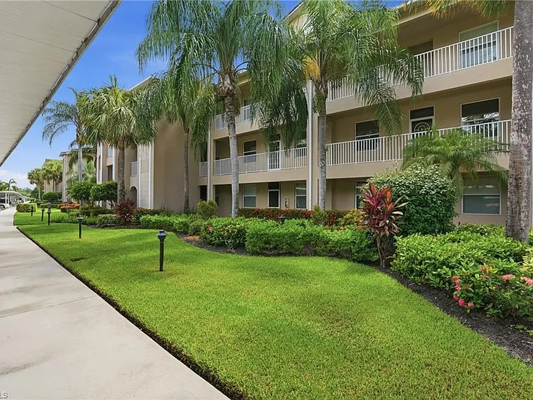 2710 Cypress Trace Cir #3021 — Photo 5