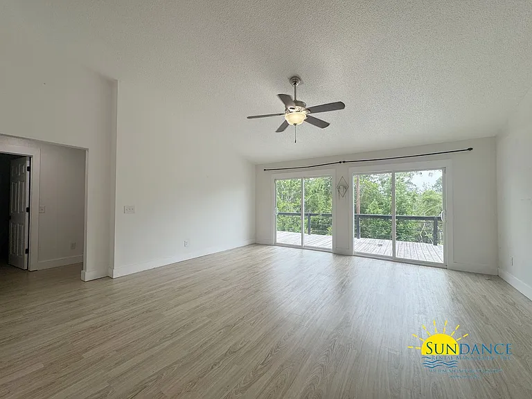 492 Jillian Dr — Photo 16