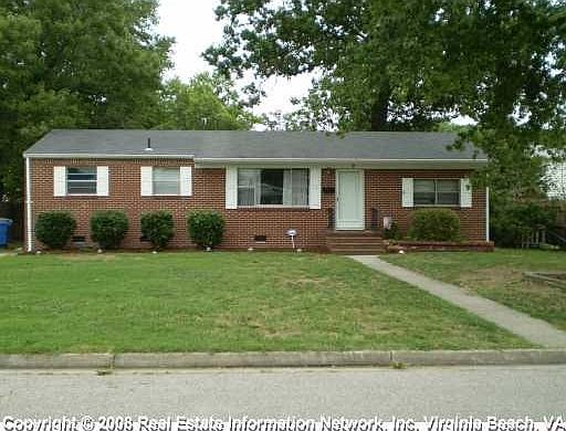 2nd image of 402 Brentwood Dr