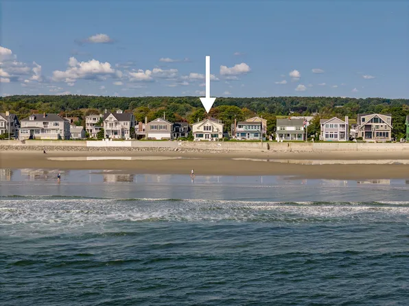469 Ocean Avenue, Wells, ME 04090