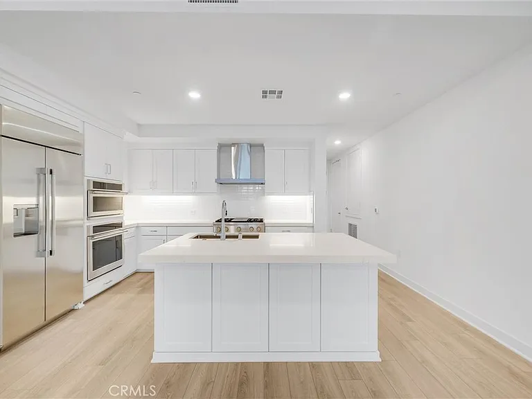 2205 Rivington — Photo 25