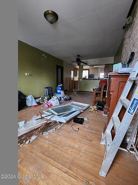 4th image of 486 2nd Street