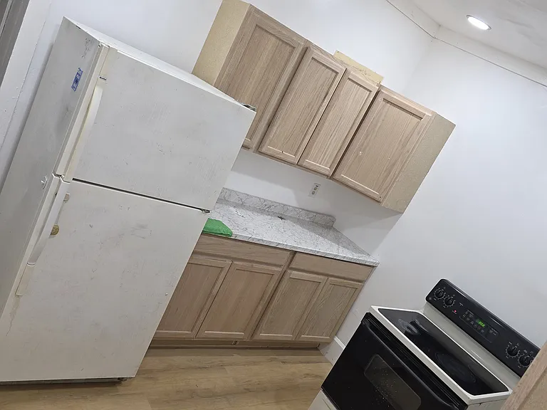 244 S Oak St #1 — Photo 28