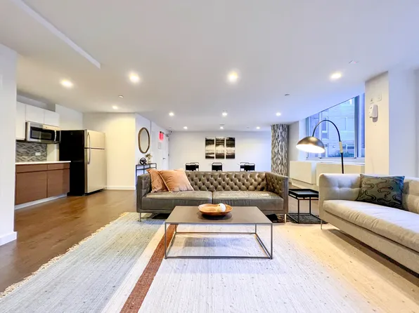 310 East Second Street image 15 of 20