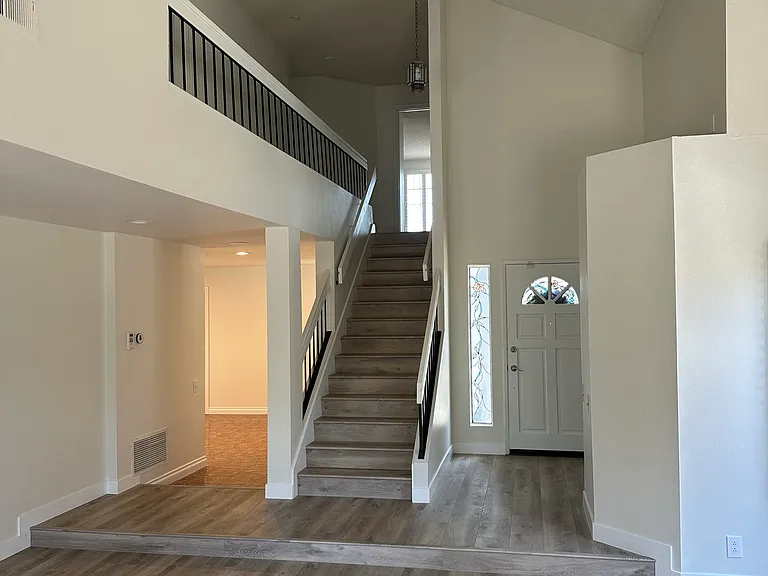 12451 Sunnyglen Dr — Photo 4