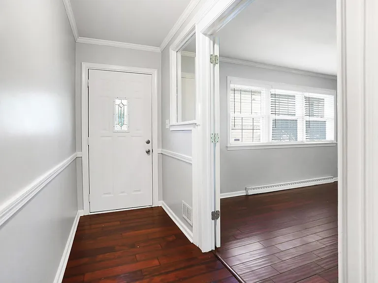 9803 Lakewood Dr W — Photo 19