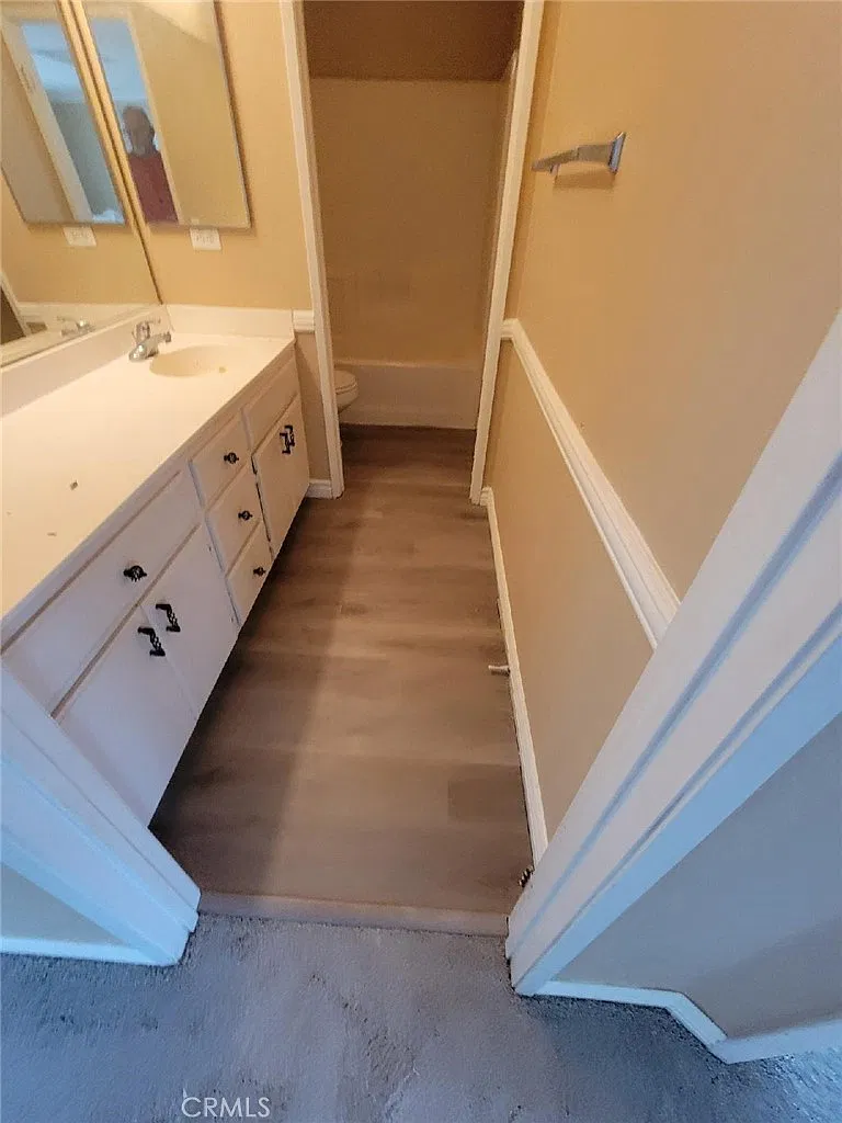 4 bed, 2.5 bath, 2217 sqft, $3,850 — Photo 3