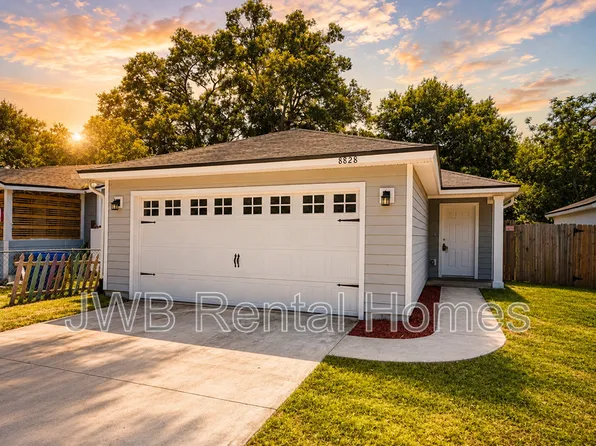 8828 Galveston Ave, Jacksonville, FL 32211