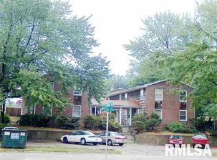 3851 Wilkes Ave, Davenport, IA 52806