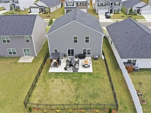 3505 Mallory Dr, Haw River, NC 27258
