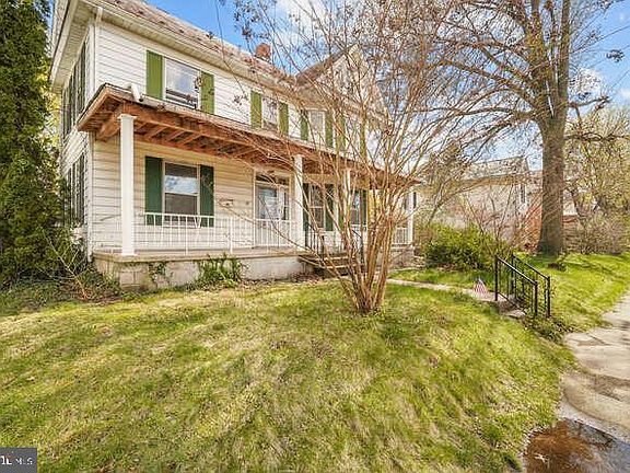 3rd image of 1338 Scotland Ave
