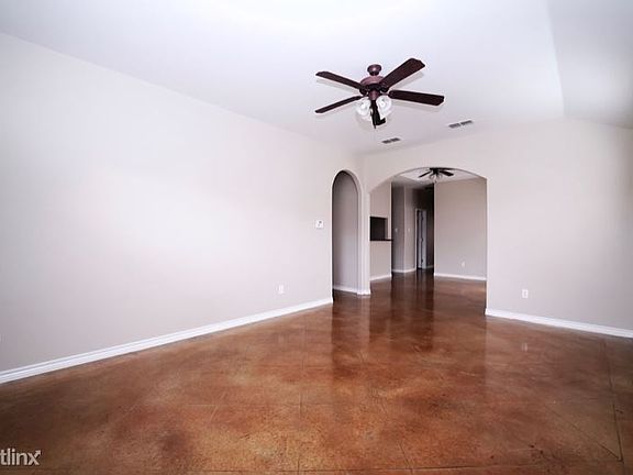 3rd image of 6637 Rhine Dr #B