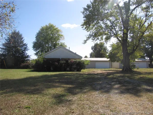 1312 Greenwood Road, Sellersburg, IN 47172
