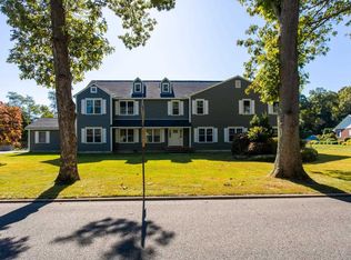 159 Mannetto Hill Rd, Huntington, NY 11743