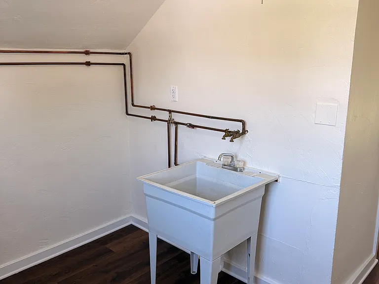 1313 Strawn Ave #2 — Photo 16