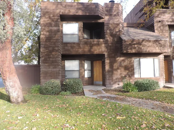 700 New Stine Rd APT 3, Bakersfield, CA 93309