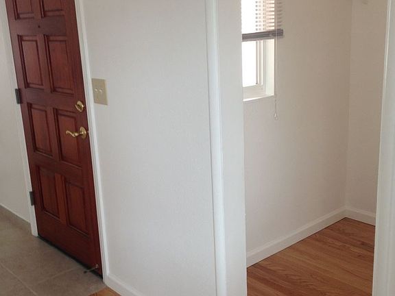 5th image of 612 Santa Barbara St APT 3