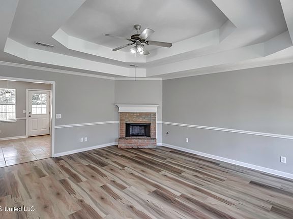 3rd image of 663 Falcon Ln