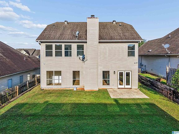3rd image of 2157 Parsons Dr
