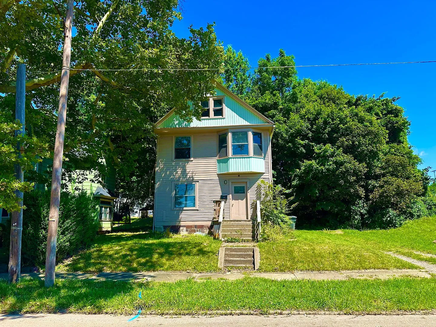 526 Lexington — Photo 3