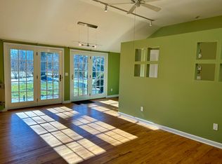 205 State St, Guilford, CT 06437