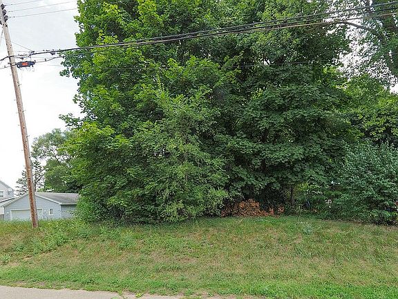5th image of 5739 Nevada Ave
