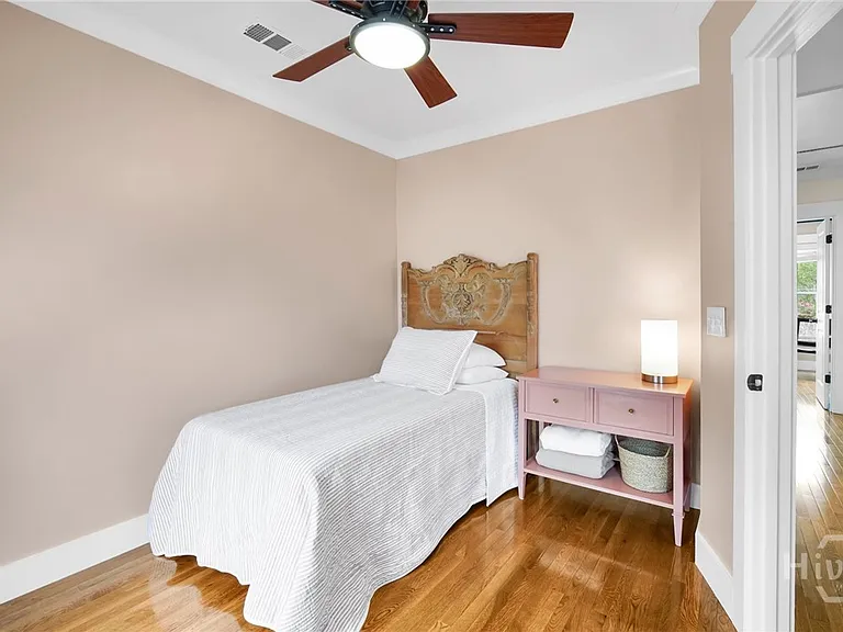 718 Tattnall St — Photo 36