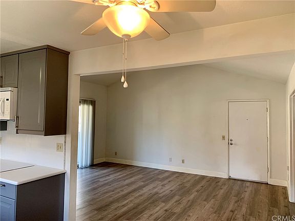 4th image of 960 E Bonita Ave Unit 70