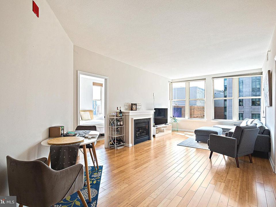 1st image of 715 6th St NW Unit 802