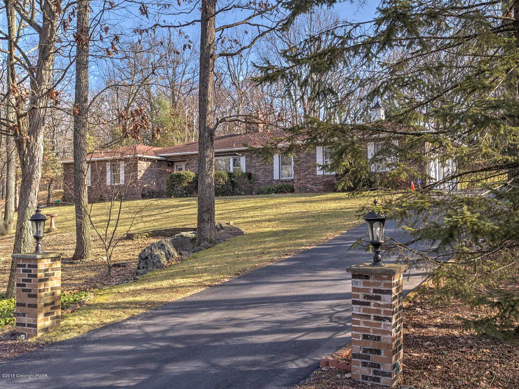 1244 Scotrun Dr photo 1
