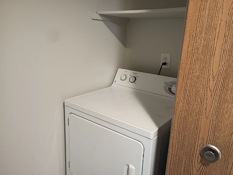 Prentiss Pointe Apartments — Photo 110