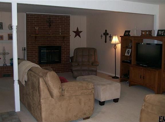 3rd image of 1011 Sunnybrook Ln