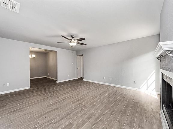 2nd image of 1808 Geary St
