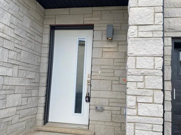 51 Sparrow Ave #23, Cambridge, ON N1T 0E5